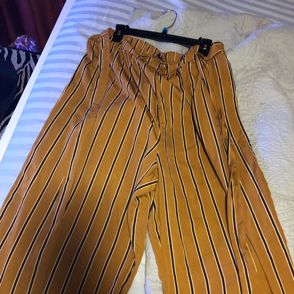 Striped wide leg pants
